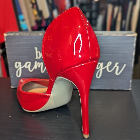 Red Patent Pump sz. 10 - Picture 3 of 4